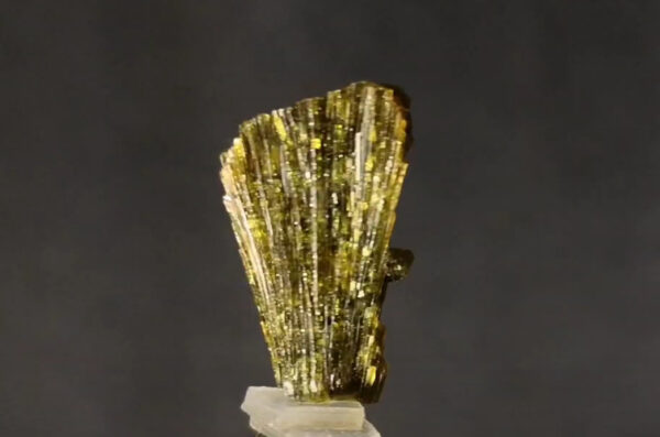 Epidote | Kimmeria, Xanthi, Greece