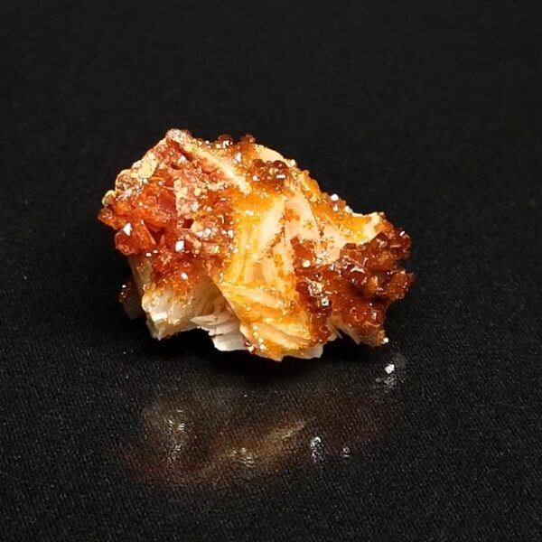 Vanadinite, Baryte | Mibladen, Midelt, Morocco